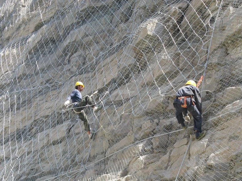 山體滑坡防護網(wǎng)