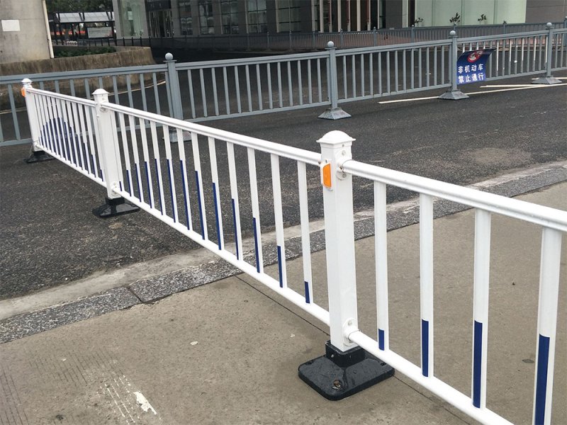 交通護(hù)欄 交通護(hù)欄