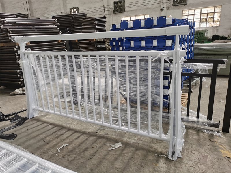 人行道隔離護欄