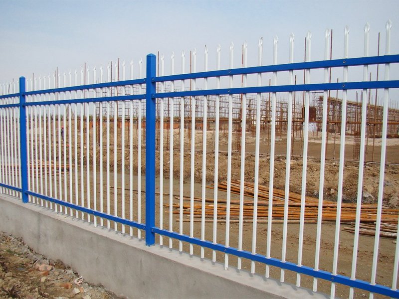 雷山縣三橫梁鋅鋼護欄