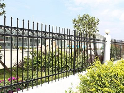 別墅圍墻護(hù)欄