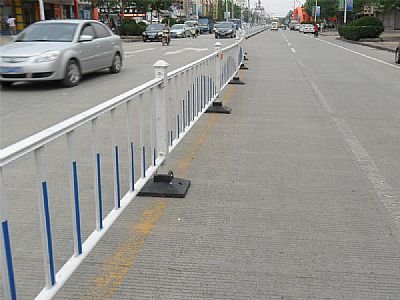 道路護欄